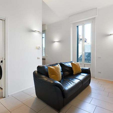 Appartamento Nam House & Posto Auto Milano Esterno foto